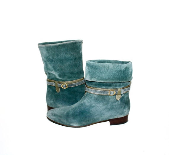 GUCCI Vintage Green Suede Belted Ankle Boots 39 - image 2