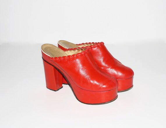 True Vintage 1970's Platform Red Leather Clogs 9.5 - image 3