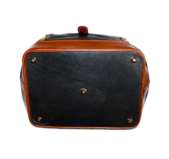 GUCCI Vintage Duffle Handbag Black and Brown Leat… - image 4
