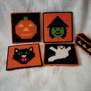 Pattern Plastic Canvas Halloween Coaster Set PDF