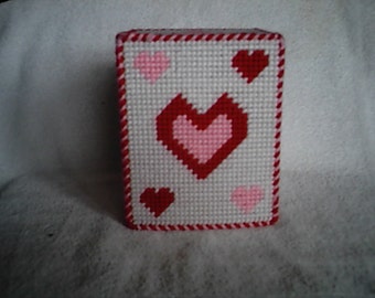 Pattern Plastic Canvas Valentine's Day Tissue Box Cover PDF