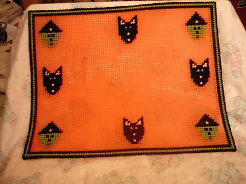 Plastic Canvas Pattern Halloween Placemat PDF image 2