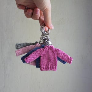 Mini hand-knit sweater keychain/ sweater charm/ handmade knit keychain/ cute bag charm