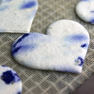 Seed Paper Hearts 1.75" x 1.5" - Set of 50, 100, or 400 - Wildflower Purple Petal Shapes for Weddings or Events #04s