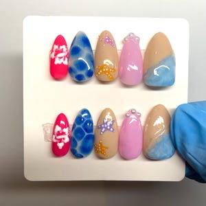 Tropical Ocean Almond Press on Nails |  Press on Nails | Almond Nails | Hibiscus Press on Nails | Cute Nails | Summer Press on Nail