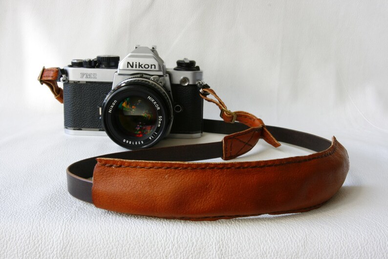 Handmade leather camera strap with brown neck pad Adjustable length made to order image 2