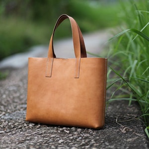 Handmade Leather Tote Bag made to order image 1