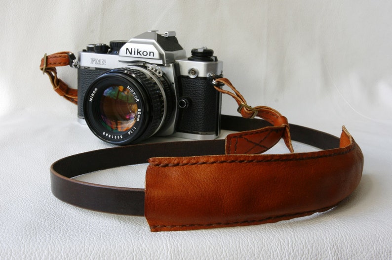 Handmade leather camera strap with brown neck pad Adjustable length made to order image 3