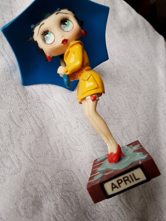 BETTY BOOP FIGURINE, Danbury Mint Calendar Month, April Figurine