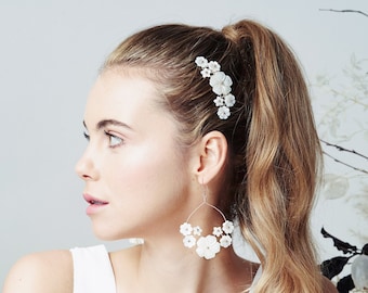 Pearl flower bridal jewellery set, Pearl flower hoop earrings and hair comb set, Pearl floral bridal hair comb and earrings set - Beth
