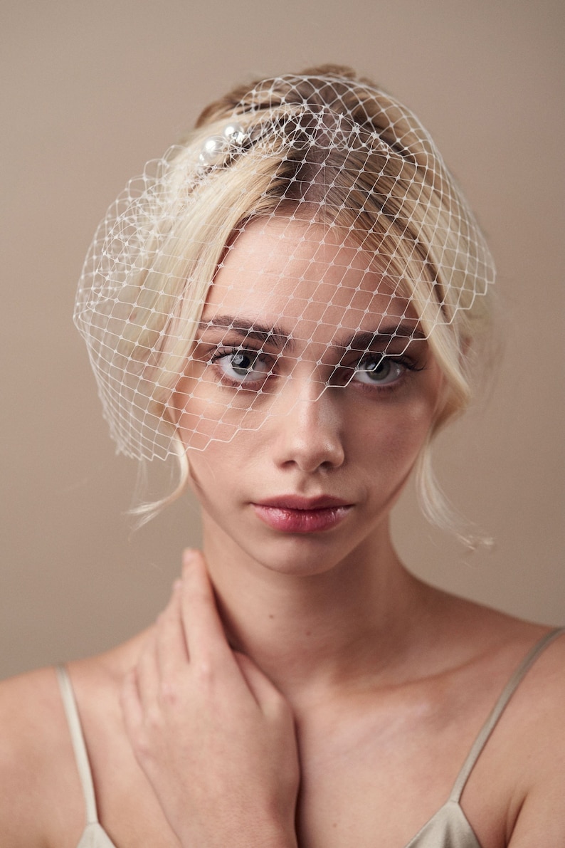 Ivory bridal birdcage veil, ivory clip-on wedding birdcage veil, soft French netting birdcage veil Short - seven inches