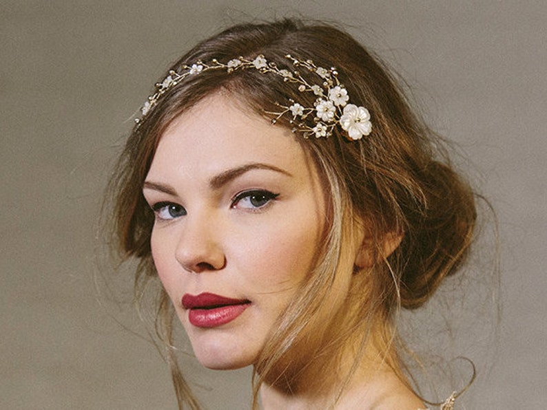 Gold Pearl Flower Bridal Hair Vine Comb, Mother of Pearl Gold Wedding Hair Vine, Gold Pearl