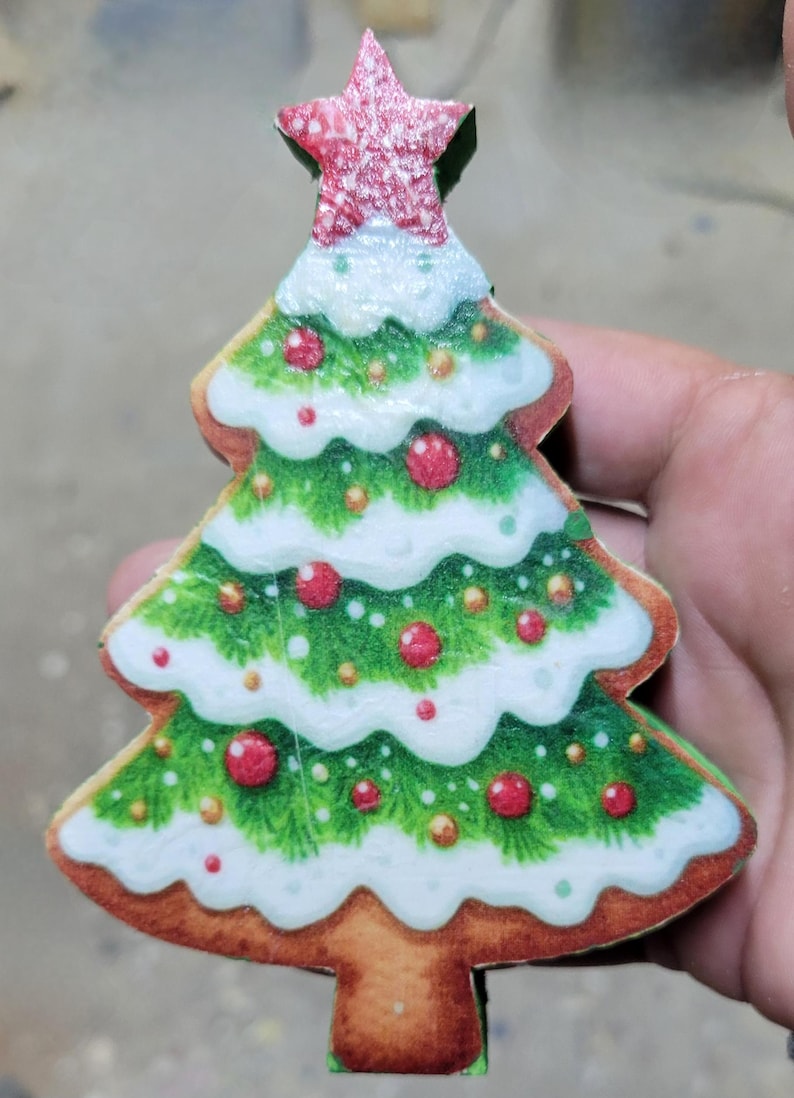 Small Wood Christmas Tree Cookie Decorations. Decorated Christmas Tree