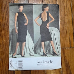 guy laroche backless dress The dress that walked the runway for the Fall 1998 Guy Laroche collection in an homage to the 1972 original is in the shop now and we wanted to show you more about the history of this iconic fully