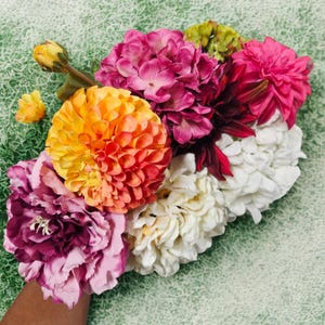 Artificial Dahlia Flowers, Faux Dahlia, Pink Flowers, Red Flowers, Centrepiece Flowers, Colourful Flowers, Pom Pom Flowers, Silk Flowers