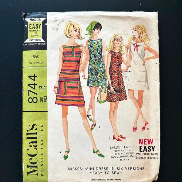 60s McCalls 8744. 32 bust boatneck mini shift dress mod retro easy to sew. roll round collar. patch pockets. 1960s Vintage Sewing Pattern