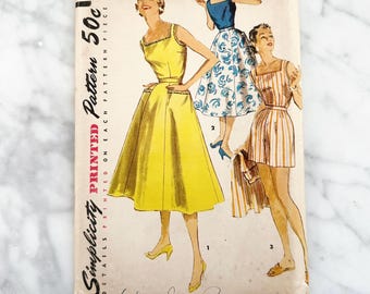 Simplicity 1180 - 33 Bust. 1950s Retro Romper, Playsuit, Skirt Vintage Sewing Pattern