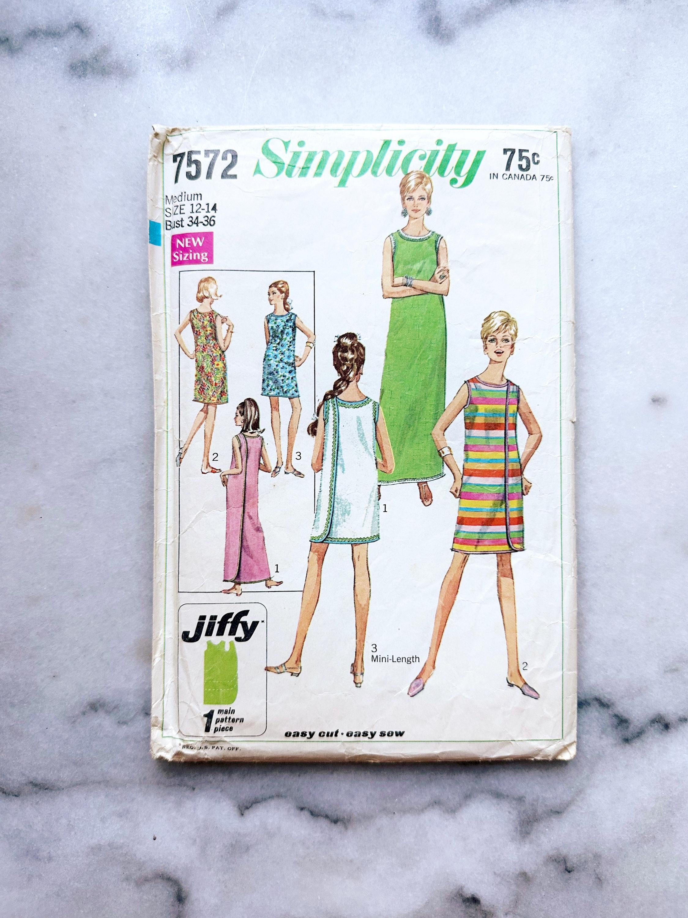 Simplicity 7572 – Medium. 1960s Jiffy 3 Armhole Shift Dress With