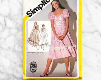 80s Simplicity 5093. 31, 32 Bust Ff. Gunne Sax Sweetheart