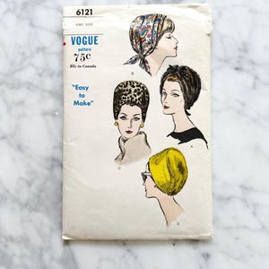 Vogue 6121 – One Size. 50s turban, bandeau, cloche & cap hat set. Easy-to-make retro headwear. Vintage sewing pattern.