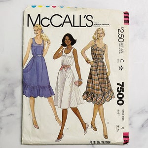 80s McCalls 7500. 31.5 bust. laura ashley style ruffle tiered skirt petticoat. cottage prairie core skirt. 1980s Vintage Sewing Pattern