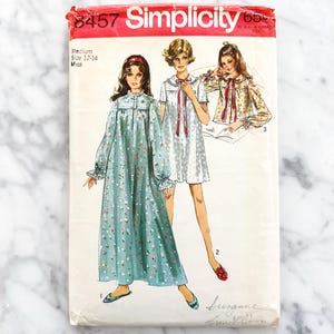 Patrón de costura vintage de los años 70, Simplicity 8457, busto mediano 34-36, lencería bohemia retro, camisón, bata de abuela, parte superior de chaqueta de cama.