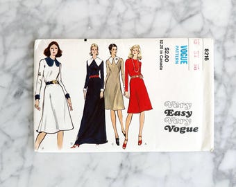 Vogue 8216 – Bust 34. 1970s A-line dress pattern. Jewel neck long sleeve midi. Very Easy Very Vogue.