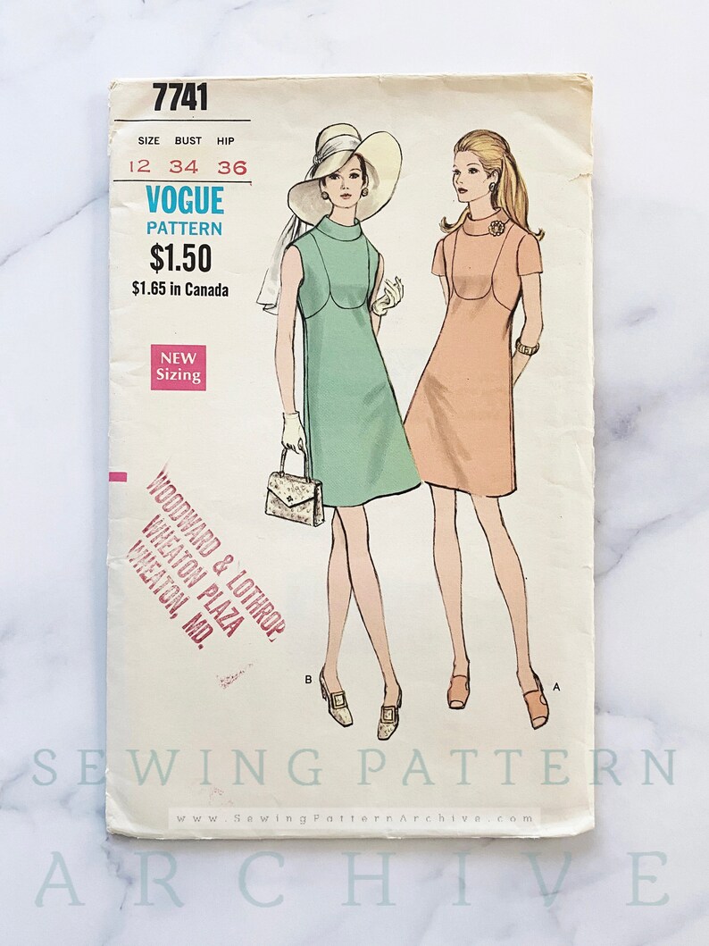 70s Vogue 7741. 34 bust. scallop seam standing collar dress. mod retro shift dress short sleeves sleeveless. 1970s vintage sewing pattern image 1