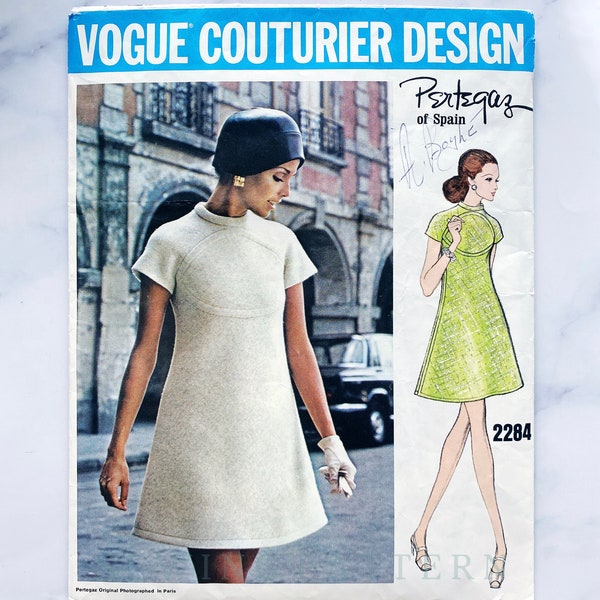 60s Vogue Couturier Design 2284. 32 Bust (read desc). Pertegaz mod retro shift seam detail cocktail dress. 1960s Vintage Sewing Pattern