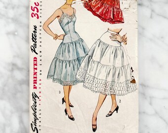 1950s Simplicity Sewing Pattern 4137: Slip & Petticoat, Bust 30