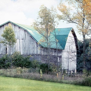 Barn Photo, Old Barn Photography, Rustic Farmhouse Decor, Country Barn Photography, Farmhouse Wall Decor, Autumn Barn, Rustic Barn Photo