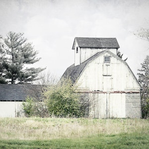 Barn Print, Farmhouse Decor, Barn Art, White Barn Photo, Picture of White Barn, Country Home Decor, White Barn Landscape, Fixer Upper Decor