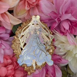 Princess serenity Crystal brooch pin