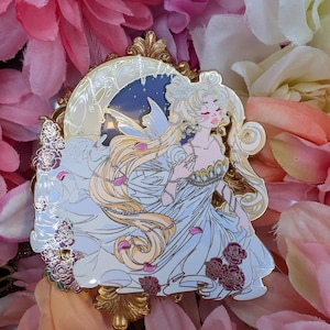 Princess serenity Senshi moon Usagi Serena princess of the moon kingdom sailor moon pin
