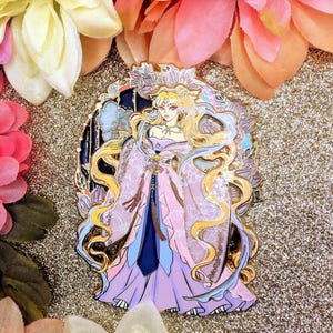 Sailor moon Queen Princess serenity goddess kimono pin