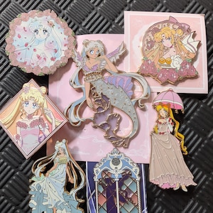 Sailor moon pins - Serenity Mermaid rose pink dress moon kingdom pins