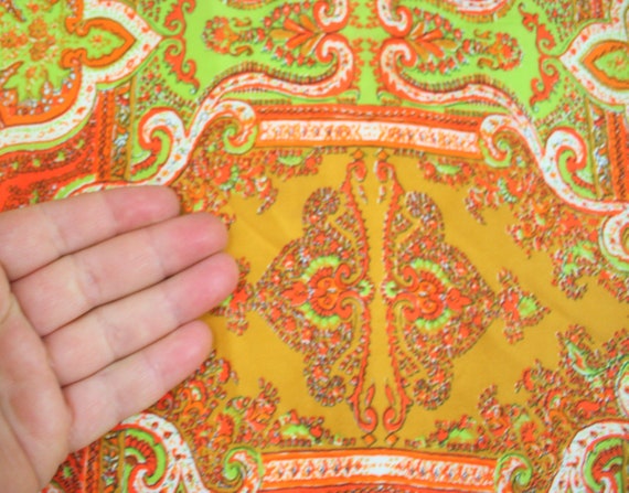 Retro Vera Neumann scarf with ornate paisley scro… - image 6