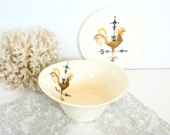 Mid century modern Knowles Weathervane serving bowl and trivet. Rooster, retro, ochre, mustard yellow, small serving bowl, retro trivet