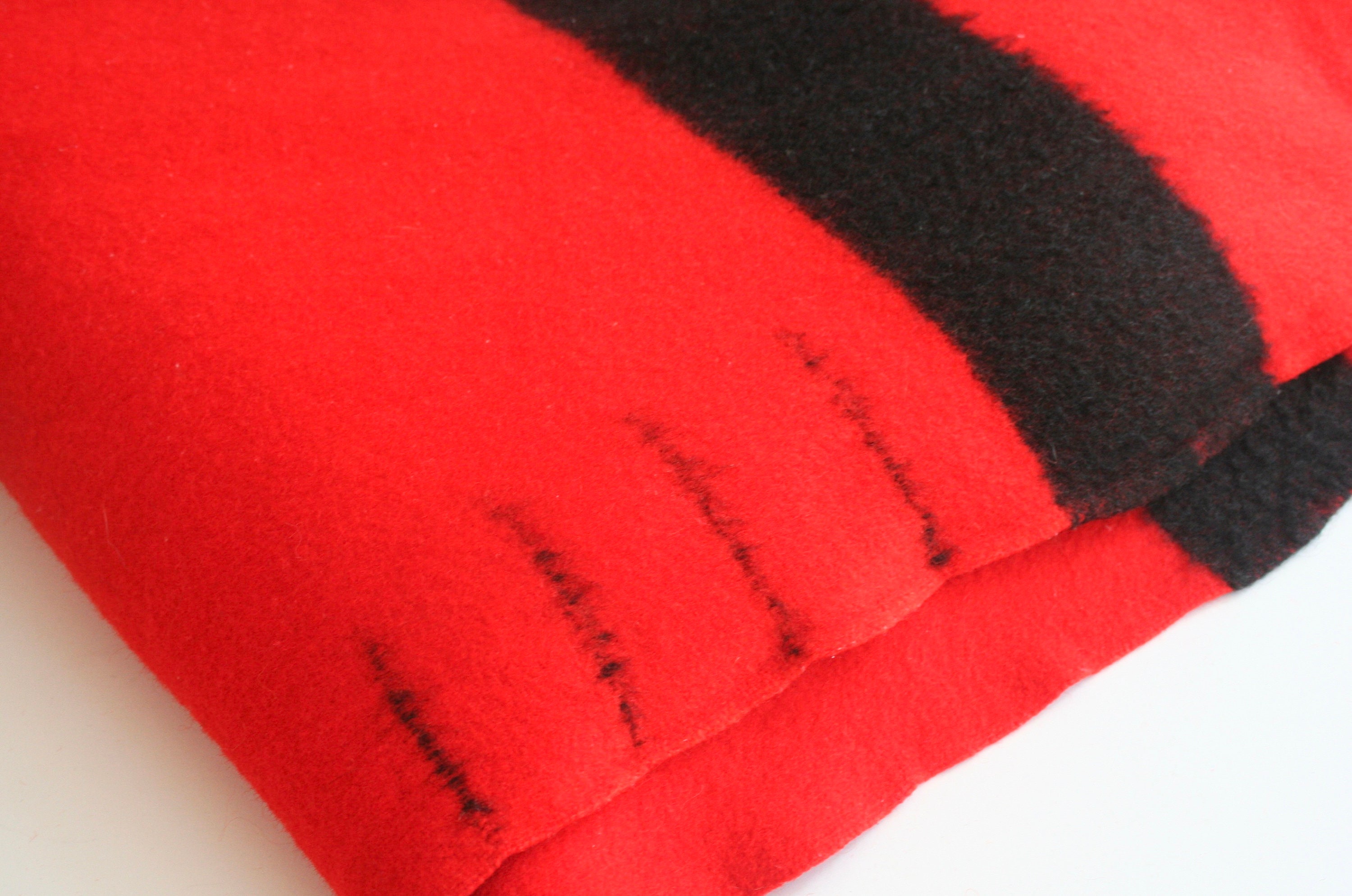 Early's Witney Four Point Vintage Wool Blanket. Made in