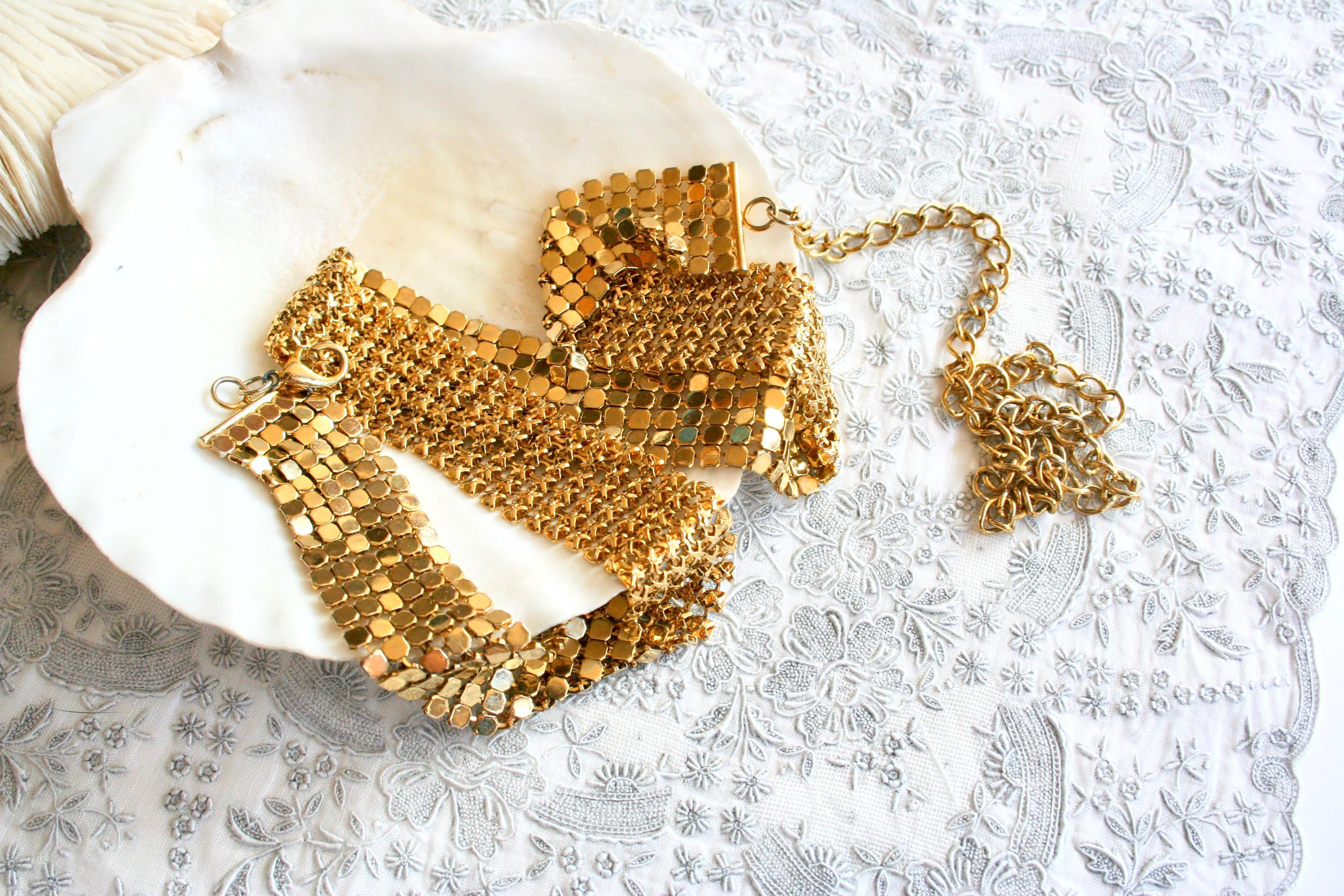 Vintage Gold Tone Tiered Link Belt With Three Front Accent Loops 34\