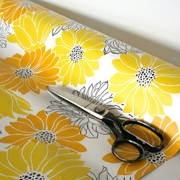 Flower power daisy wallpaper. Yardage, vintage, retro, dahlias, daises, orange, yellow.