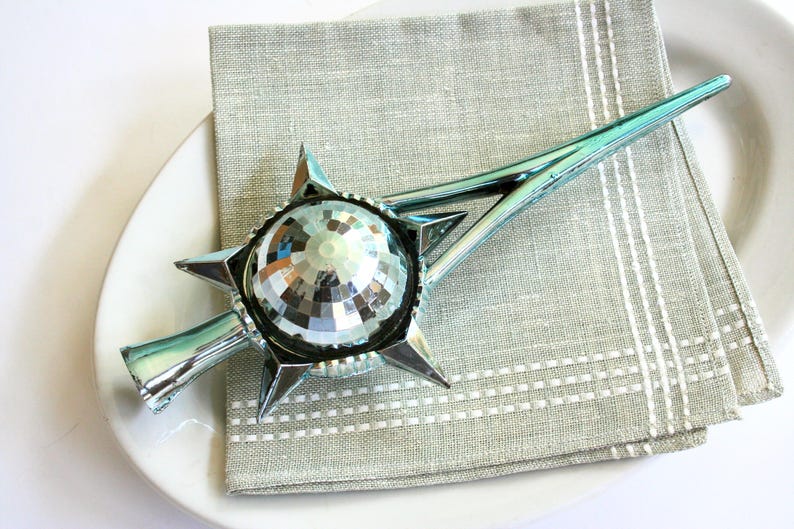 Kitschy Star Christmas Tree Topper. Funky Retro Tree Topper, Plastic