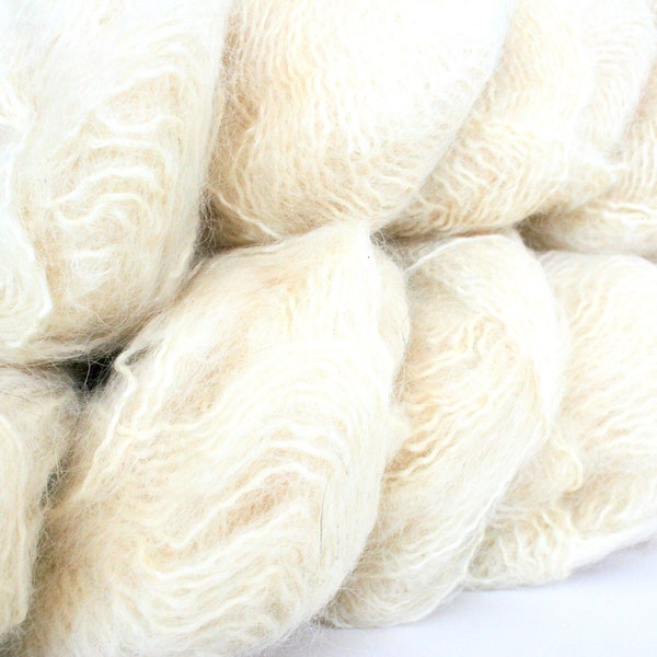 Vintage mohair, wool and acrylic blend yarn. Neveda, Parello, made in Holland, 500 grams, ten skeins, vintage yarn, white mohair blend