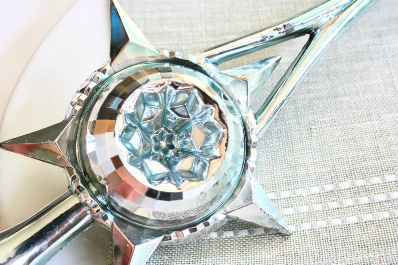 Kitschy Star Christmas Tree Topper. Funky Retro Tree Topper, Plastic