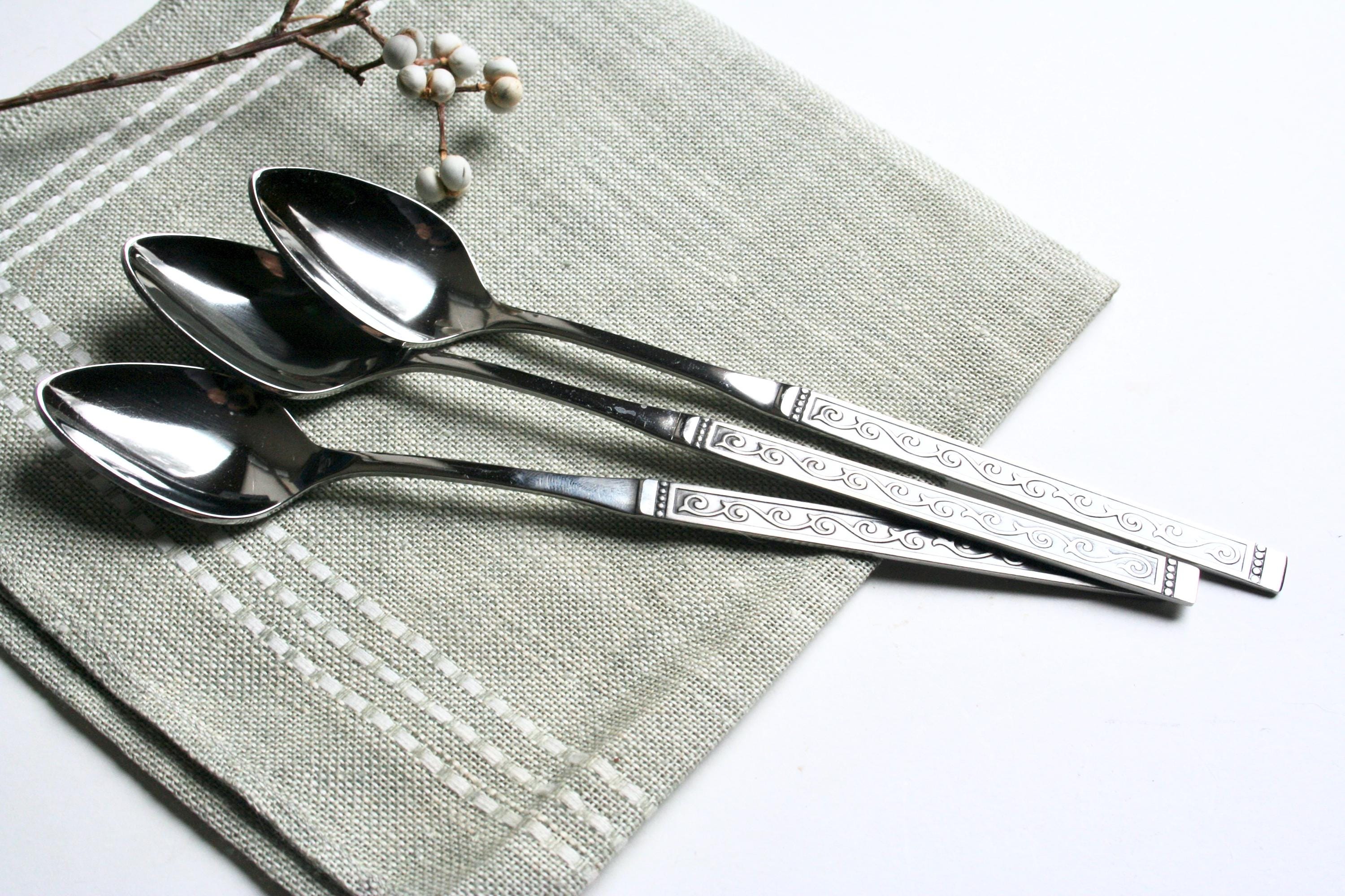 Oneida Spanish Court Flatware Set – Stainless Steel With Black