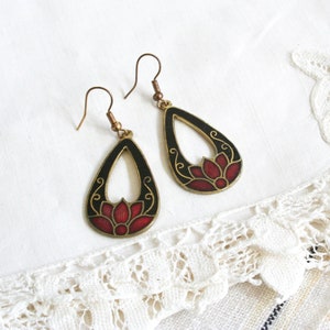 Vintage cloisone style enamel dangle earrings. Teardrop, floral, lotus blossom, black, red, gold tone, ornate, textured