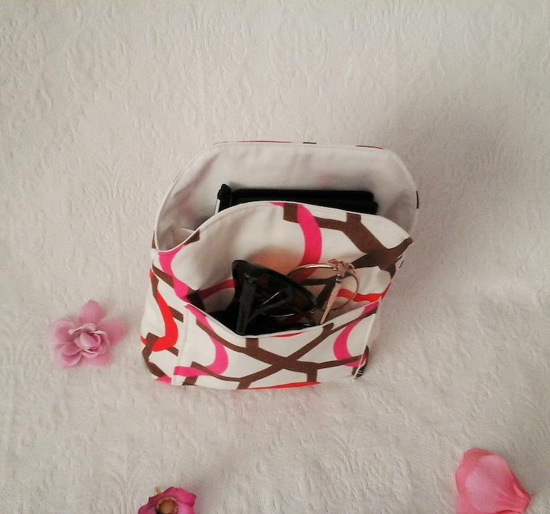 compact Small rounded bag organizer insert light weight.