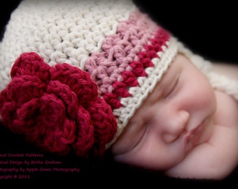 Modèle de chapeau de bébé avec eaflaps et tresses dans les tailles nouveau-né, bébé, tout-petit et enfant No.603 Téléchargement numérique anglais