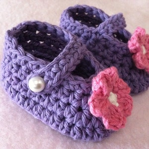Baby Crochet Pattern - Hat and Bootie Set in Newborn and Baby Sizes No.901 Digital Download English