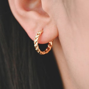 10pcs Gold Hoop Earrings, 16mm, Gold Huggie Earrings, Gold Chain Earrings (GB-2275)